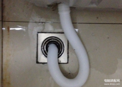 洗衣机地漏排水外溢怎么办（洗衣机地漏溢水了解决方法）