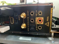 主板声卡上那么多插孔是做什么用的（主板声卡插孔介绍）