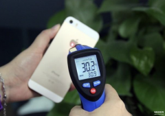 苹果手机一玩就发烫怎么回事（iPhone发烫降温小技巧）
