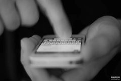 手机死机了关不了机咋办（iPhone卡死机解决方法）