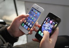 苹果手机下滑控制中心怎么设置（iPhone桌面图标下滑滚动三步设置成功）