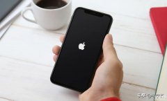 苹果logo一闪一闪开不了机怎么办（iPhone开机一直白苹果闪烁解决方法）