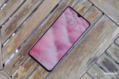 小米cc9美图定制版与小米cc9对比（三款小米CC9区别对比）
