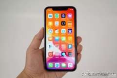 iphone11黑屏无法唤醒屏幕（iPhone11手机黑屏处理方法）