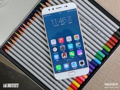 vivox9plus上市时间是哪一年（vivo X9/X9Plus上市日期）