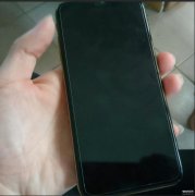 苹果12死机了屏幕动不了什么原因（iPhone12黑屏解决方法）