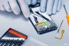 锂电池第一次充电要充多久（锂电池正确充电的使用方法）
