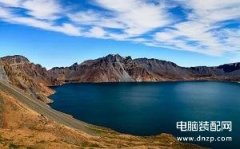 电脑设置壁纸怎么调整大小（电脑桌面比例的自我调节）