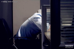 佳能打印机mp288怎么换墨盒 （打印机易换巧换墨盒的教程）