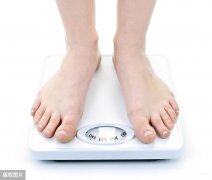 小米体重秤怎么校正(体重秤不准了调整方法)