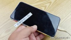 红米手机充电充不进去电怎么办（手机充电问题的解决窍门）