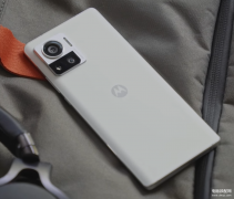 摩托罗拉手机好不好用（MotoX30Pro使用体验）