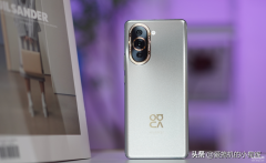 华为nova和荣耀建议买哪个（华为两个系列机型的评测与比对）