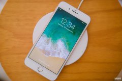 苹果8双卡双待的吗（iPhone 8测评）