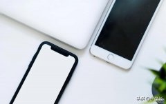 iphone13间歇性闪黑屏 (苹果13黑屏自救指南）