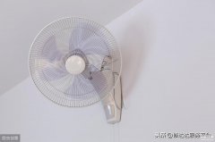 风扇安装与接线方法（组装风扇的详细步骤）