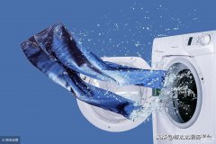 洗衣机漏水是怎么回事从底部出水（洗衣机底部漏水的处理方法）