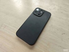 苹果手机电池多久换一次（iPhone手机电池的选购与更换）