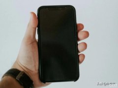 iphonexr突然黑屏无法开机（苹果手机强制重启的操作技巧）
