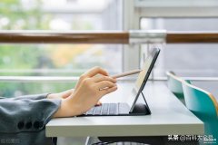 苹果手机怎样设置手写输入法（iPhone手机添加输入法的步骤）