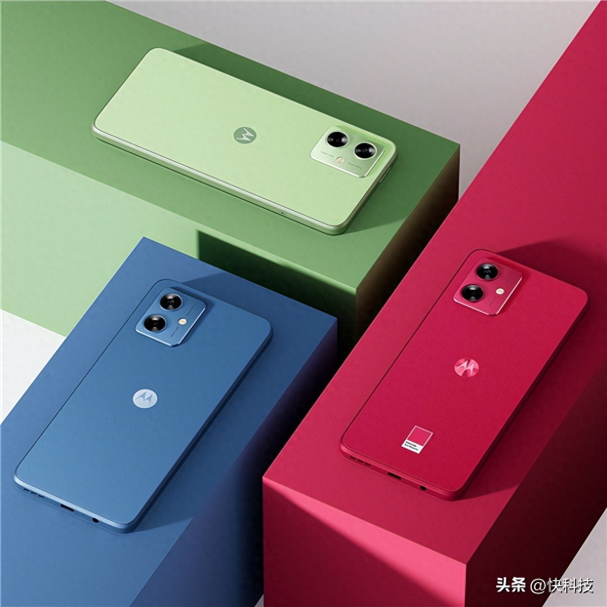 LCD高刷屏!moto g54发布:36个月流畅不卡顿 1099元