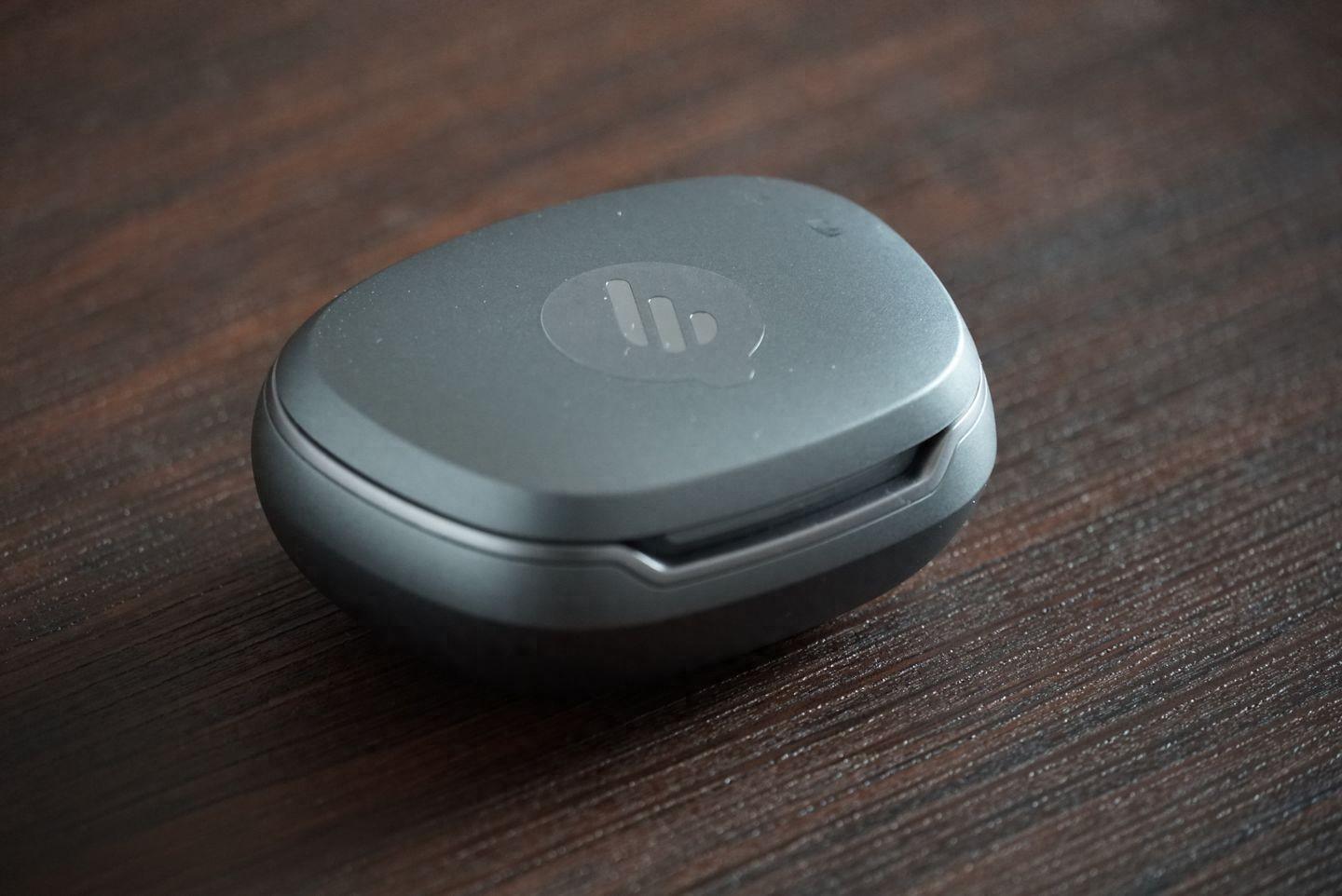 旗舰之争：漫步者、华为和索尼等旗舰真无线耳机的降噪与音质决斗