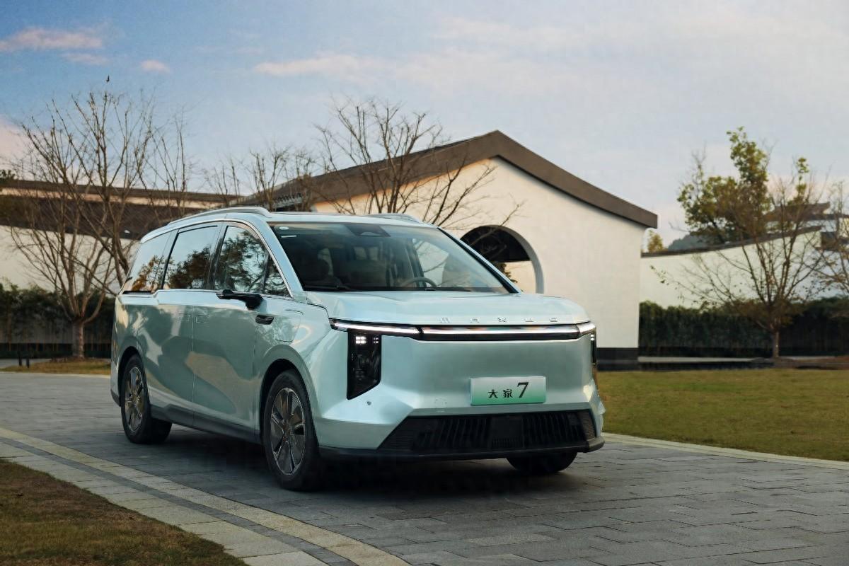 有机会成为家用MPV黑马？试驾上汽大通MAXUS 大家7