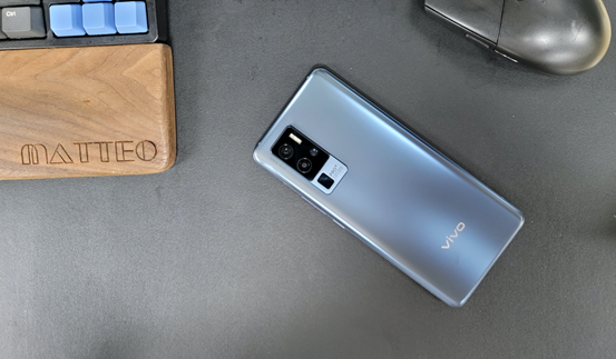vivo S7评测：5G时代，这是我测试过最轻薄的一台手机
