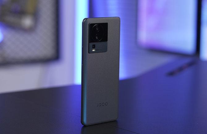 iQOO Neo7：首发天玑9000+，调教得当诚意十足