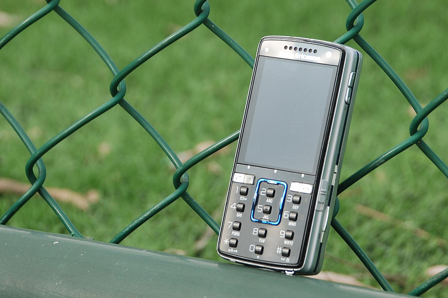 与初代iPhone同年上市的索尼爱立信K850i，即使放在今天也真香