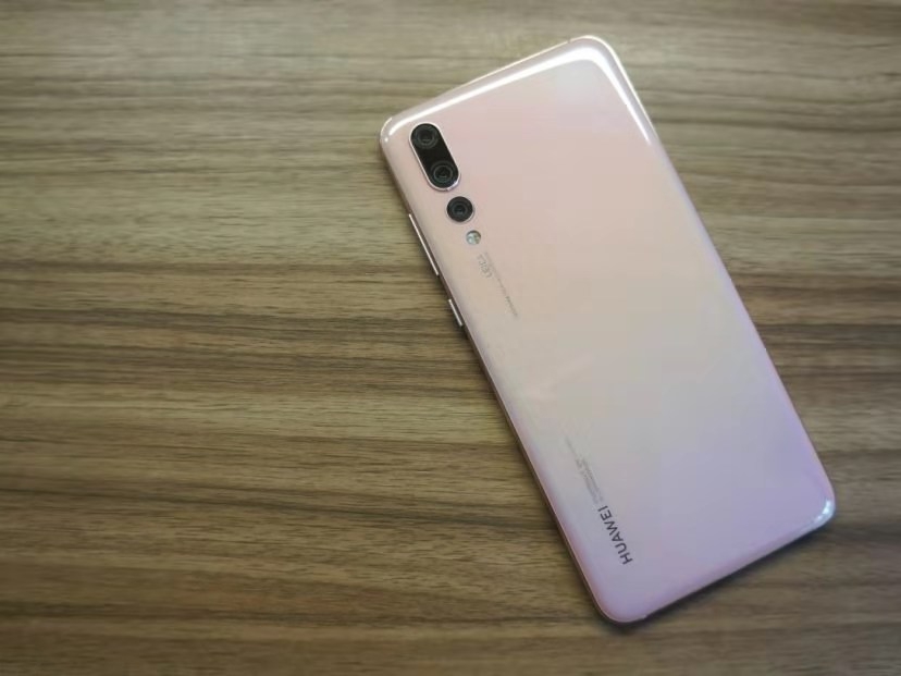 华为p20pro - 买了不会后悔的三摄手机