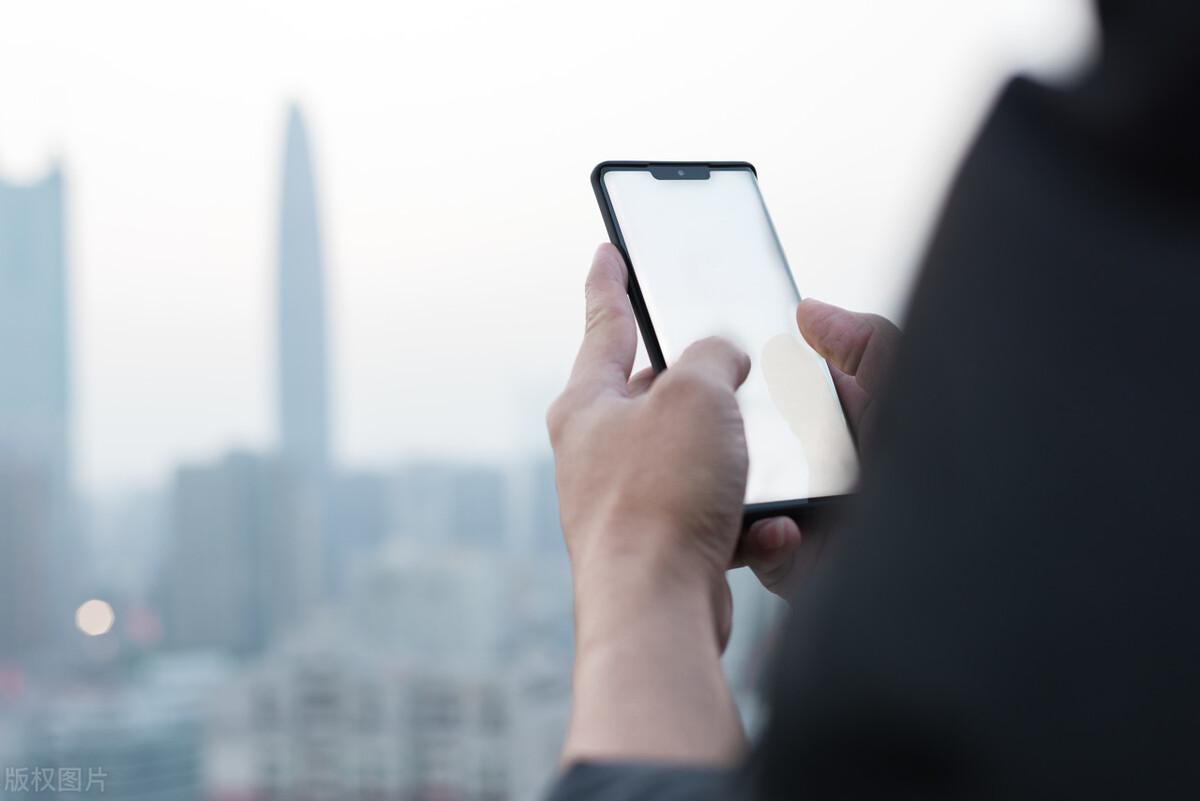 把身份证快速写入手机里,1分钟搞定,出门不用带身份证,很实用