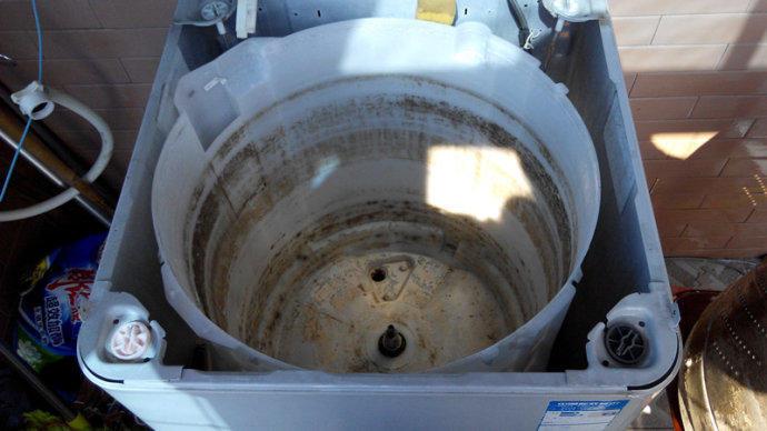 用了多年洗衣机,才知右下角有这个实用按钮,脏东西都在这!