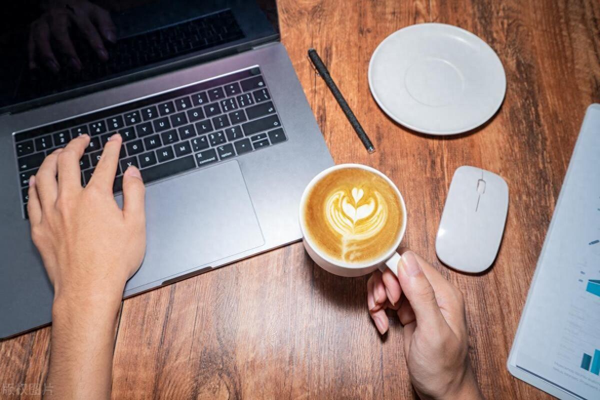 电脑格式化好还是恢复出厂设置好?来看解析!