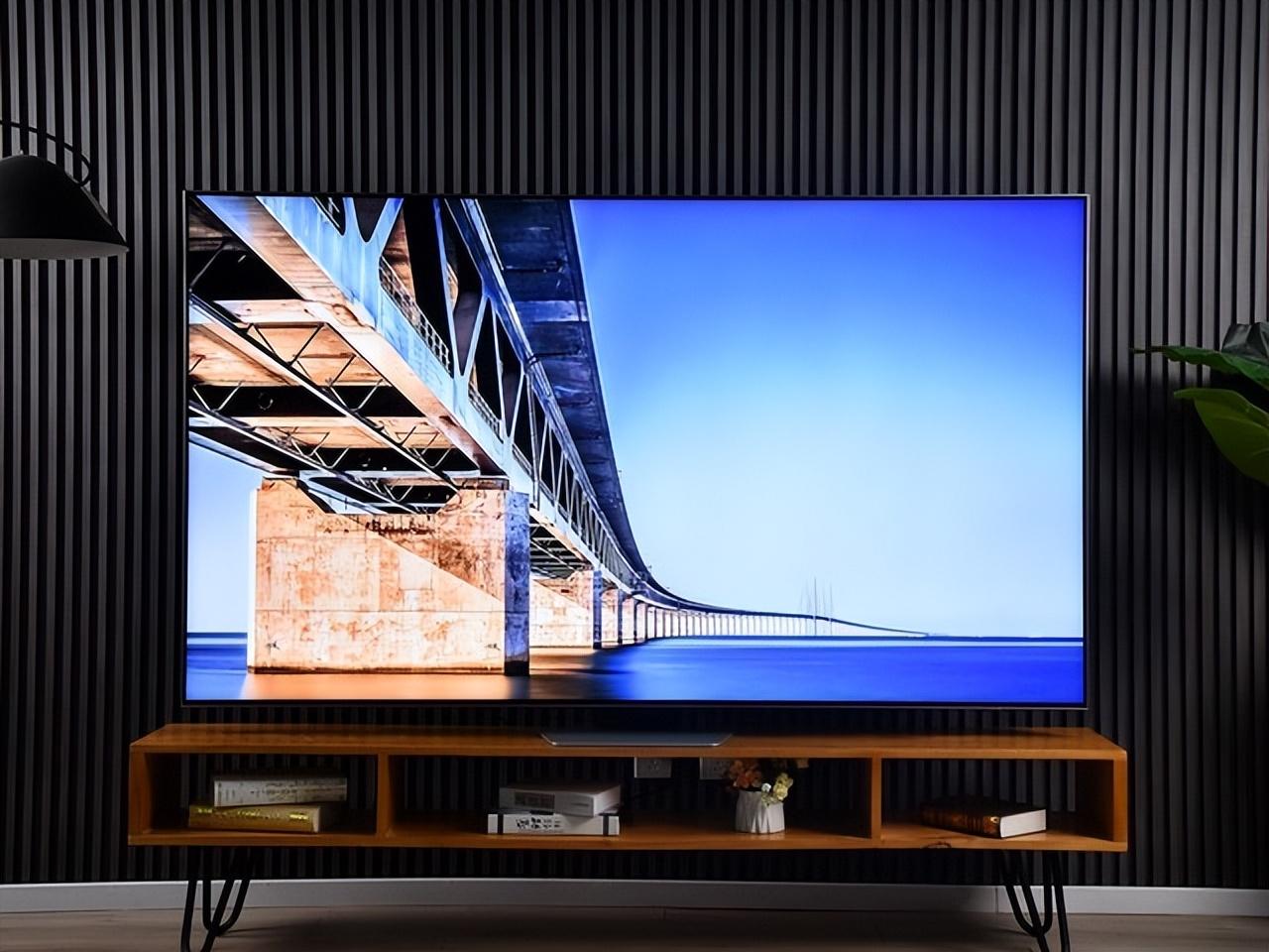 MiniLED电视天花板?三星QN85C深度体验