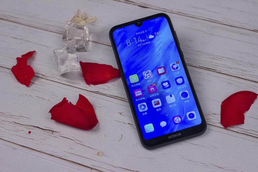 荣耀畅玩8评测:EMUI9.0智慧系统深度定制,尽显人文关怀