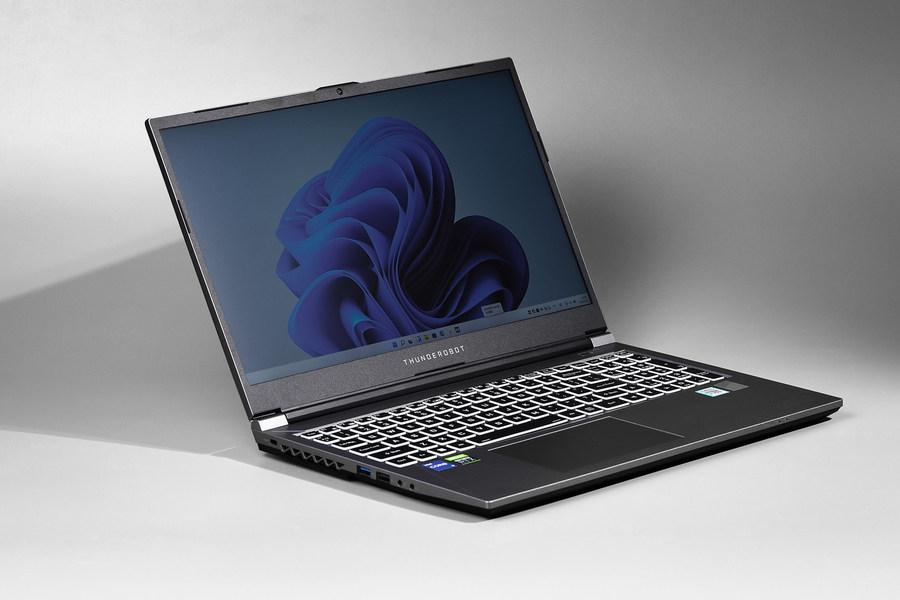 雷神911星战2022评测:强大i7予你游戏新精彩