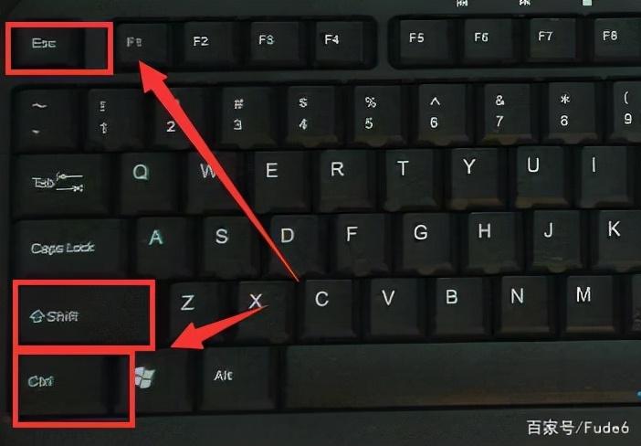 电脑桌面不显示图标怎么办（电脑图标显示不全什么情况）