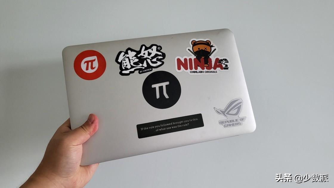 2022 年，在老 MacBook 用 Linux 是什么体验？