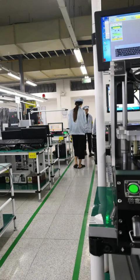 竟然有人说大学生进电子厂打工丢人