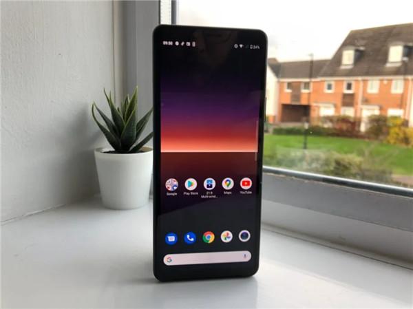 索尼Xperia 10 II评测：性能和电池续航平庸但外形精美 适合“颜控”