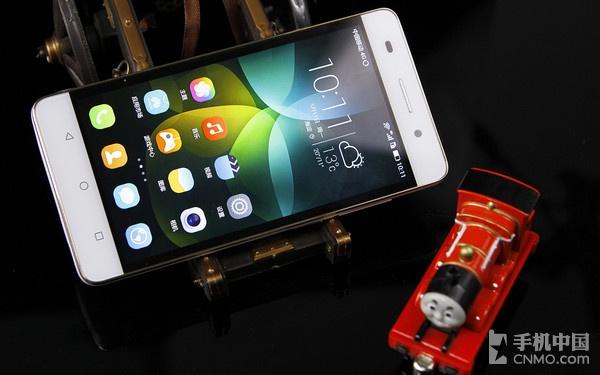 64位8核2GB运存799元 荣耀畅玩4C评测