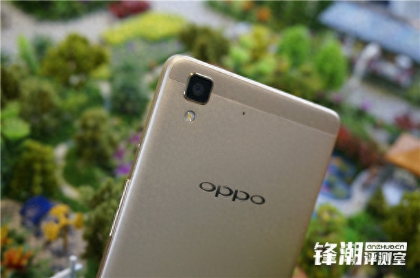 行情:OPPO R7售价2499元
