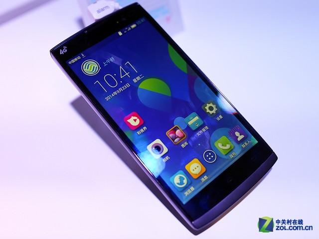 15种硬件平台 众4G机型亮相中国移动展台