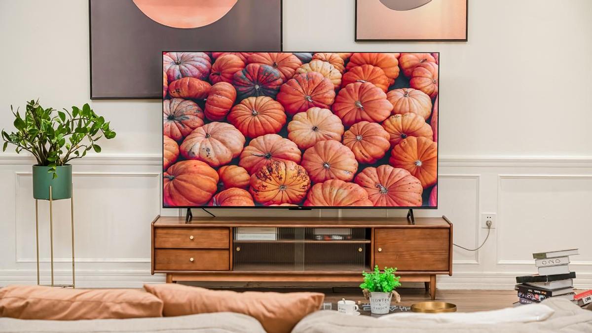 百级分区+1000nits峰值亮度，TCL 75V8G电视体验，开启大屏盛宴