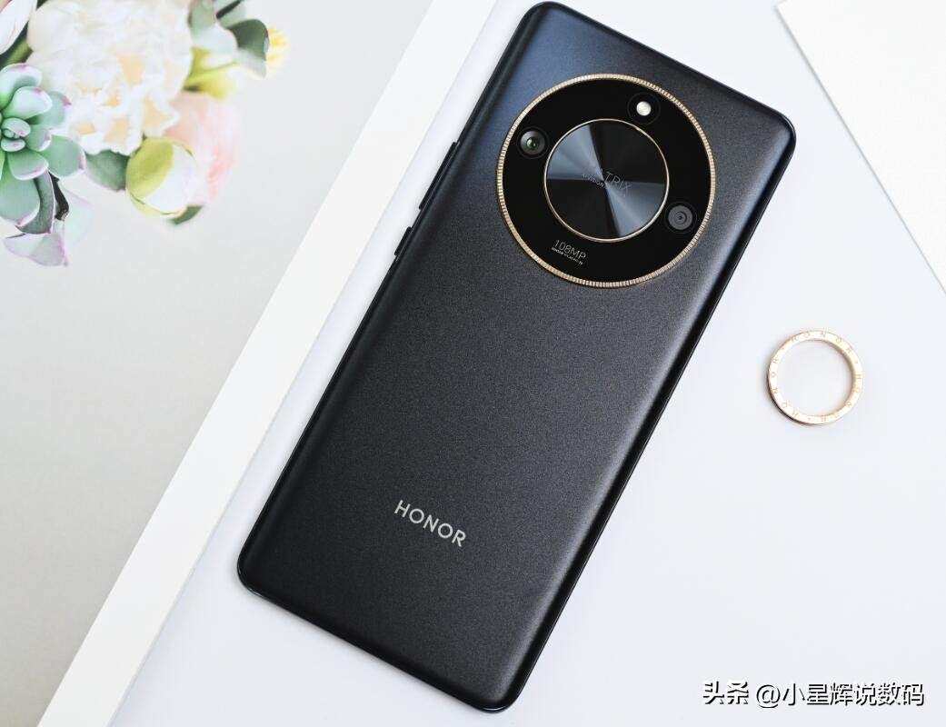 荣耀手机别乱买,8月选择这五款性价比更高,公认好口碑!