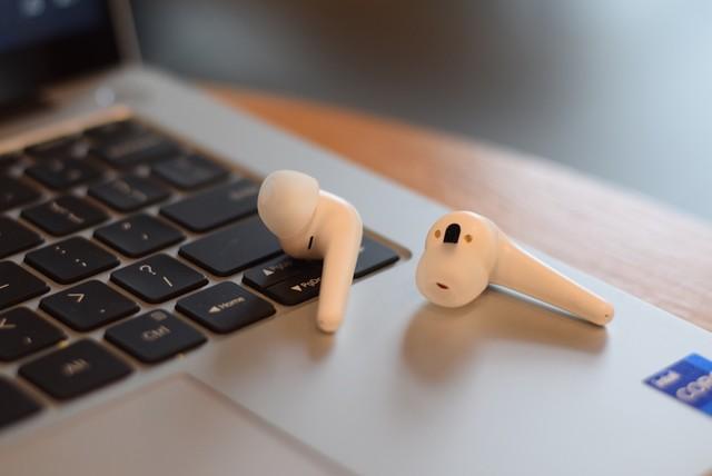 蓝牙耳机有必要买贵的吗?选择蓝牙耳机究竟看重什么?