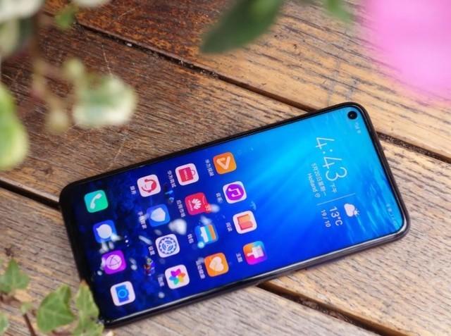 年轻人不爱换手机？三年没换手机的我 无奈买了红米K50