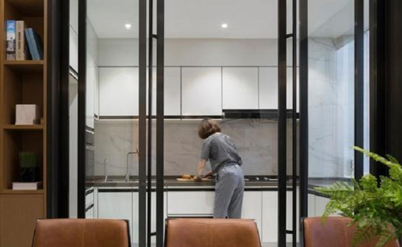 吸油烟机怎么选?顶吸好还是侧吸好!看完这些选购攻略你就明白了