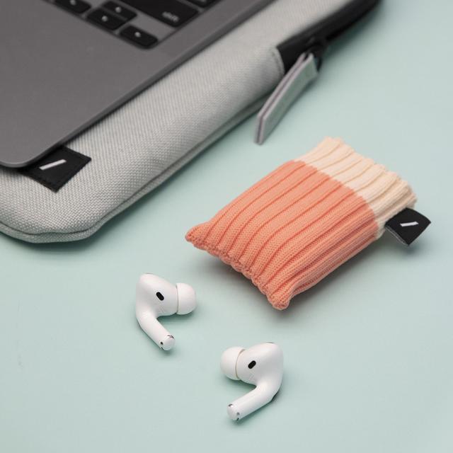 airpods只有一只耳机有声音(airpods左耳音量特别低)